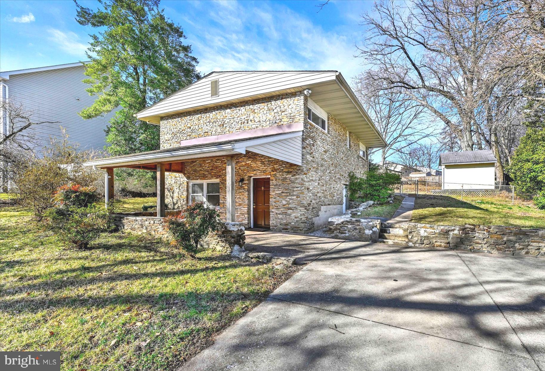 CEDARHURST - Residential