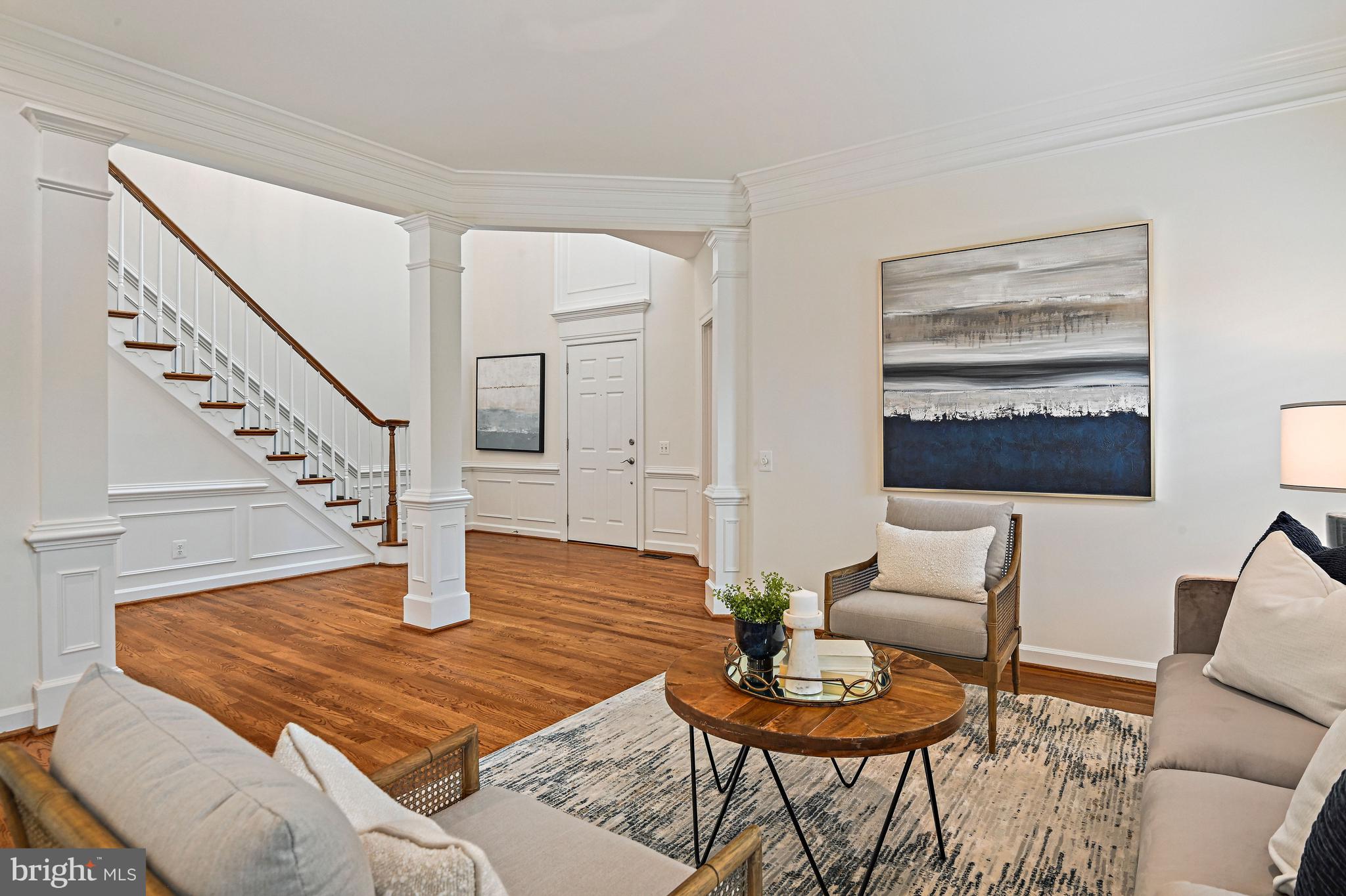 COURTHOUSE OAKS - Residential