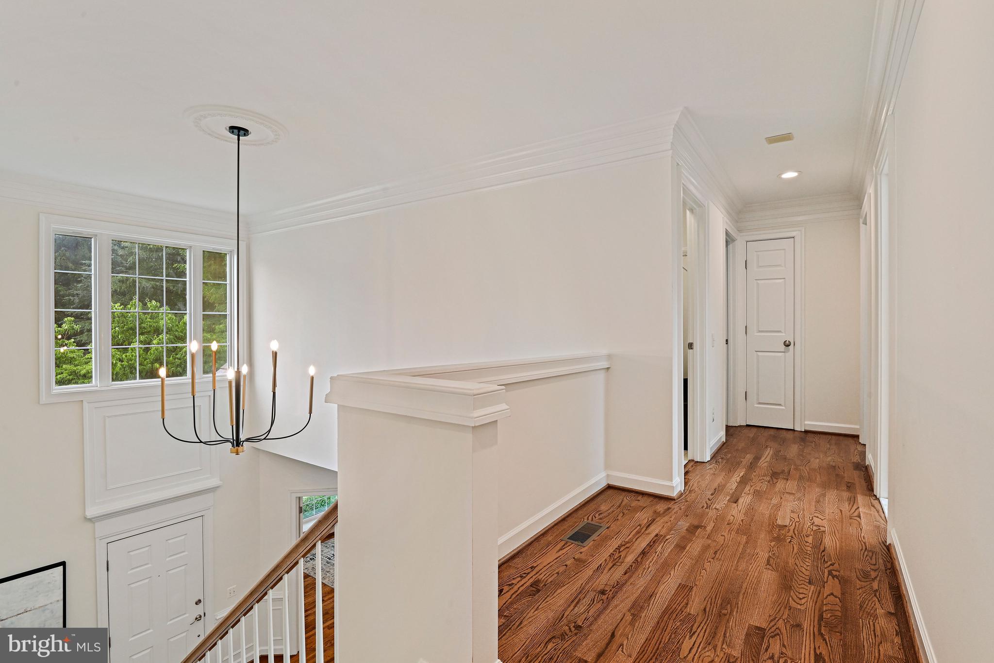 COURTHOUSE OAKS - Residential