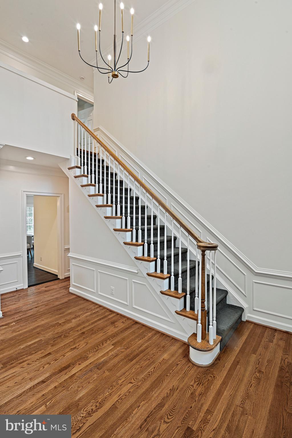 COURTHOUSE OAKS - Residential