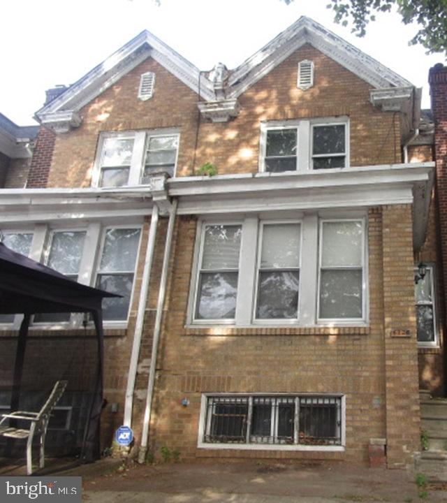 FERN ROCK - Residential