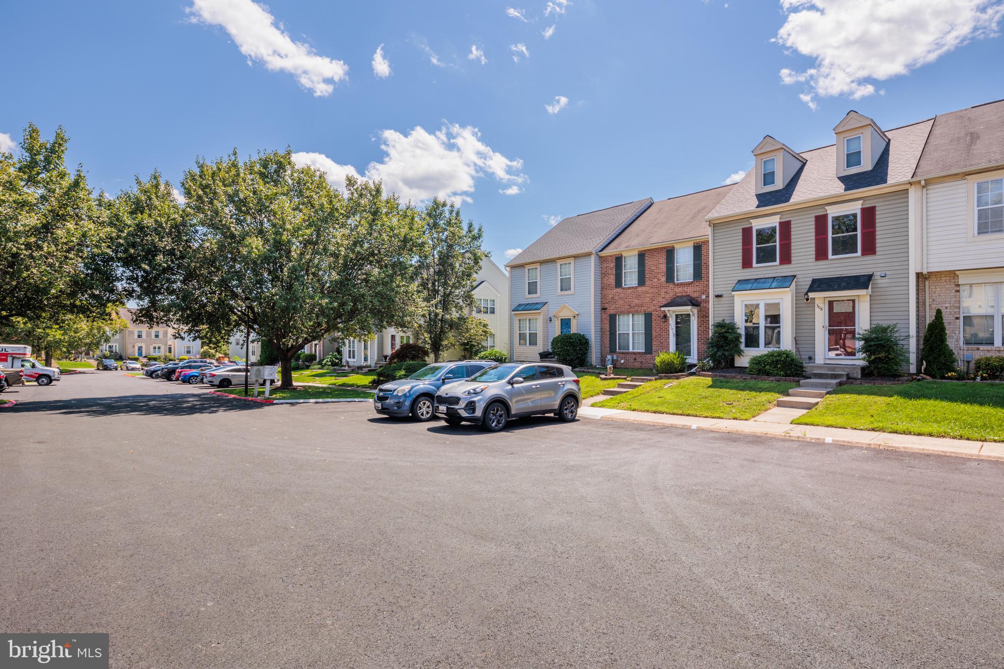CONSTANT FRIENDSHIP - Residential Lease