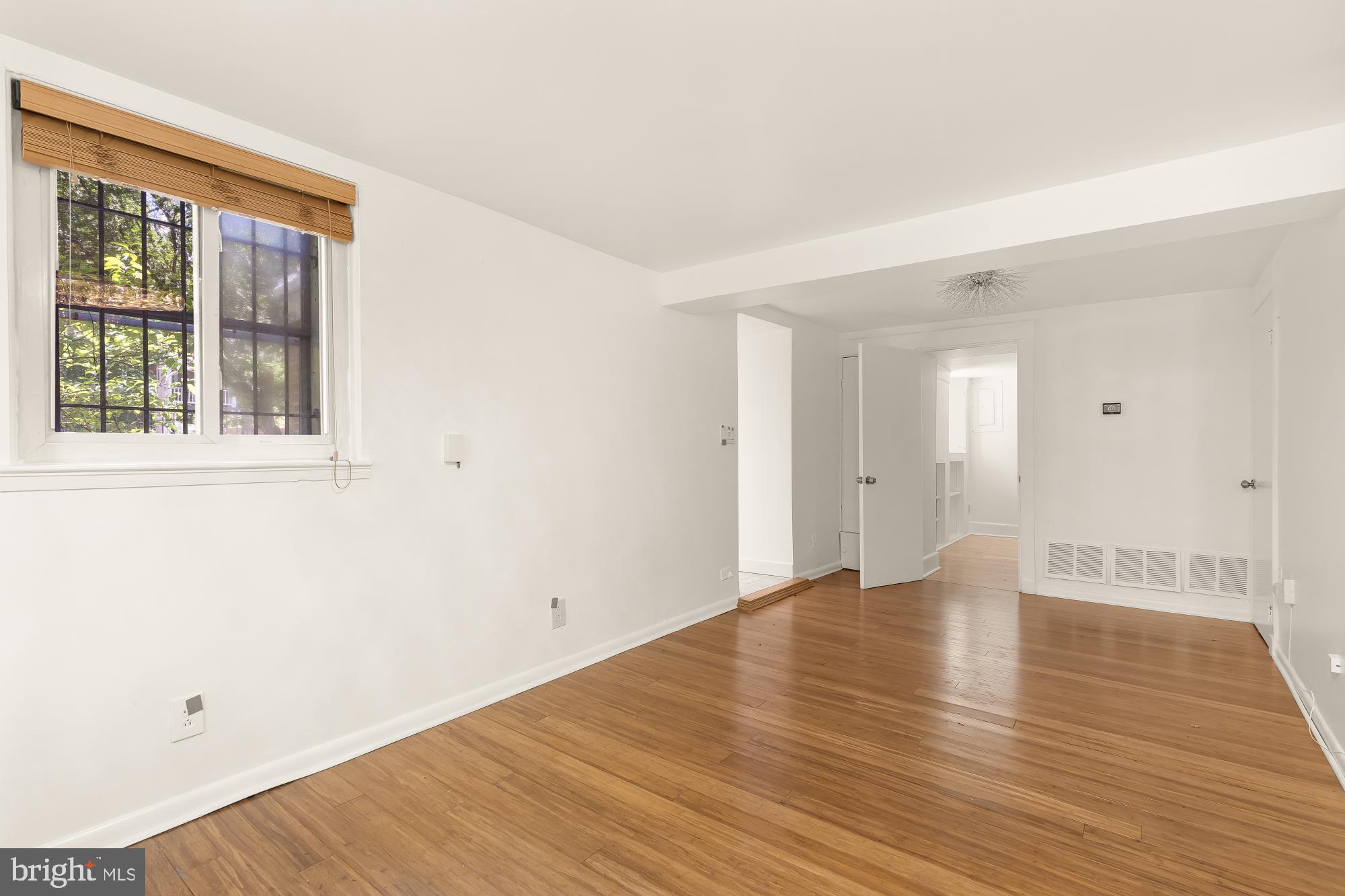MOUNT PLEASANT - Residential