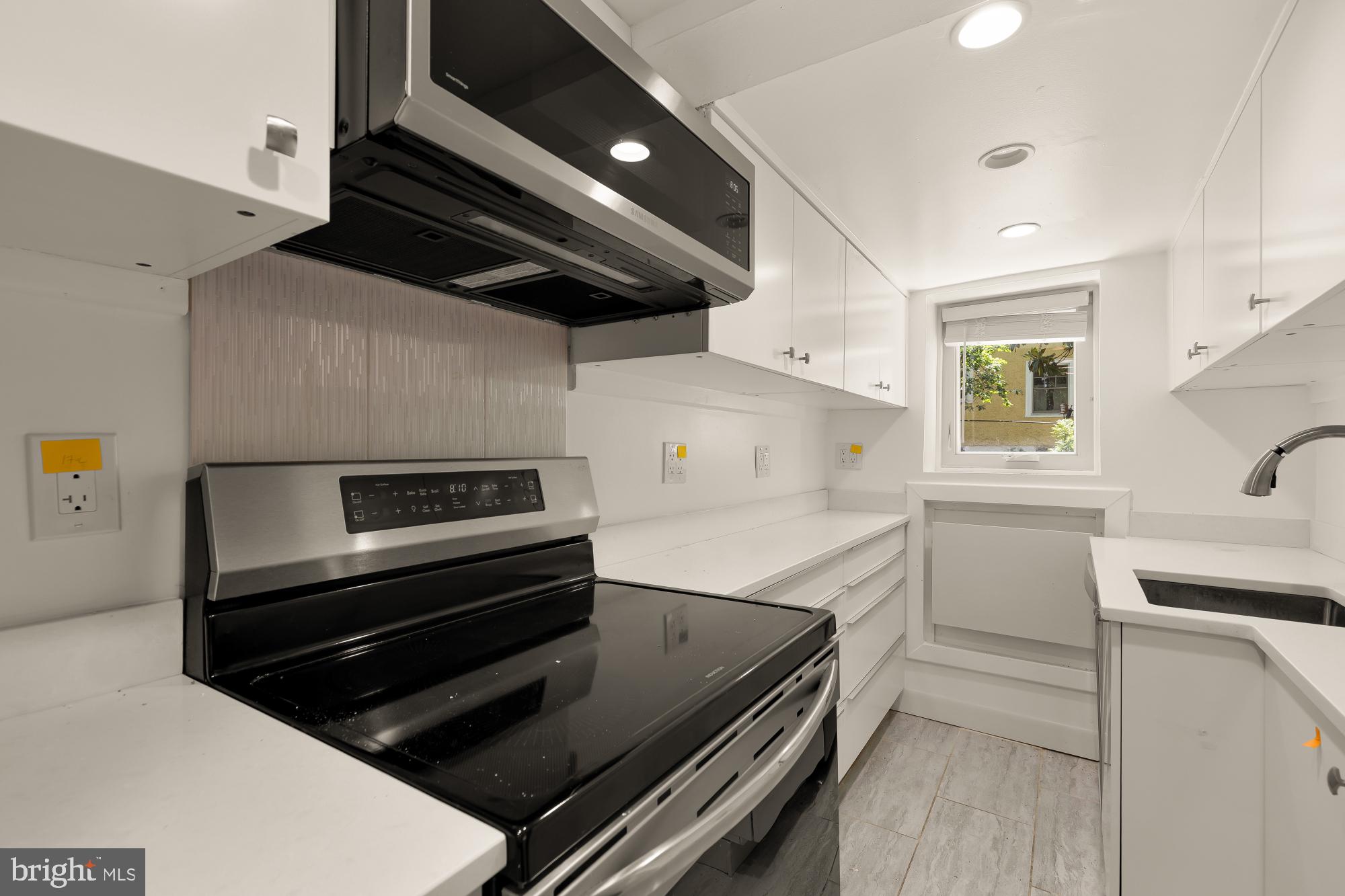MOUNT PLEASANT - Residential