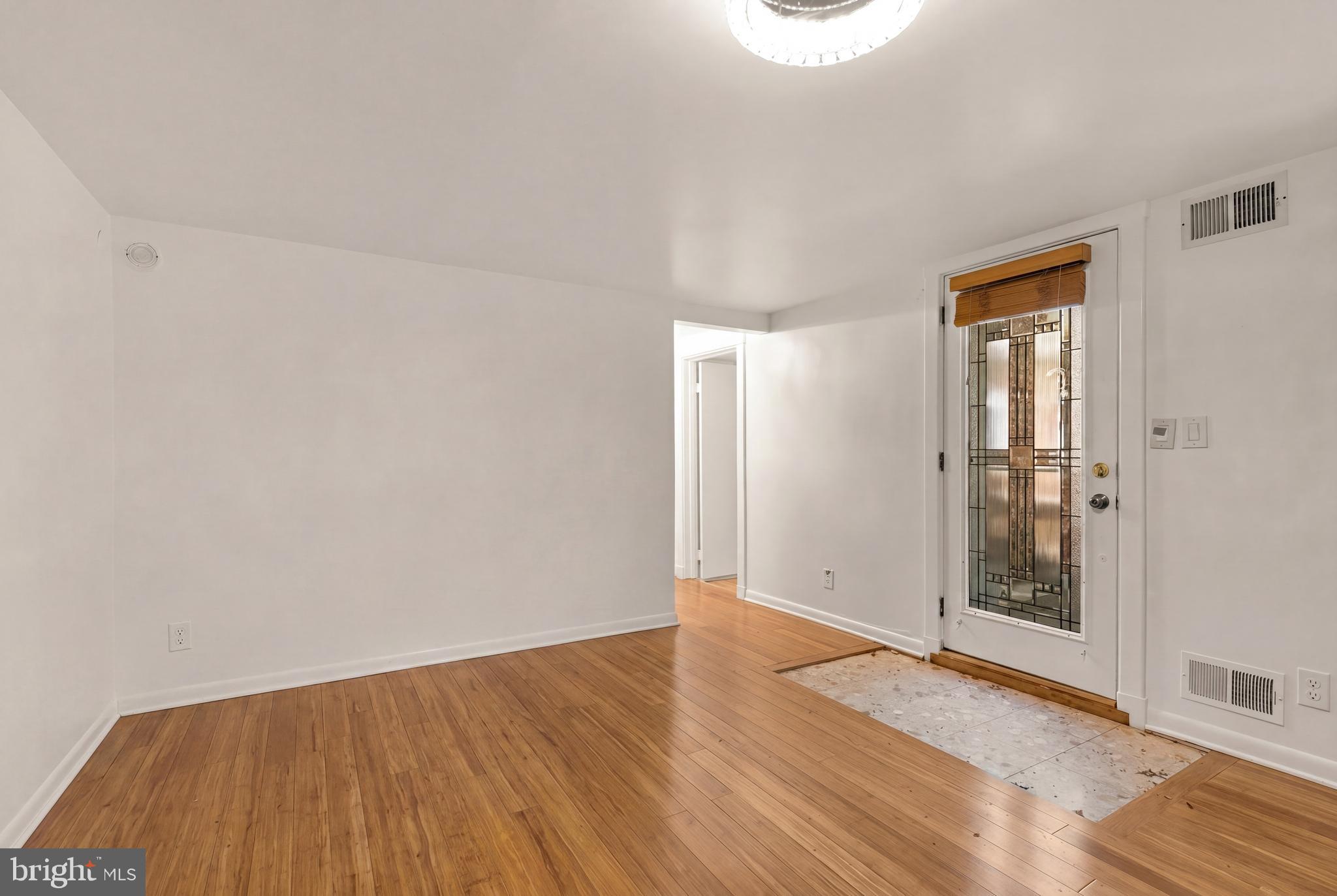 MOUNT PLEASANT - Residential