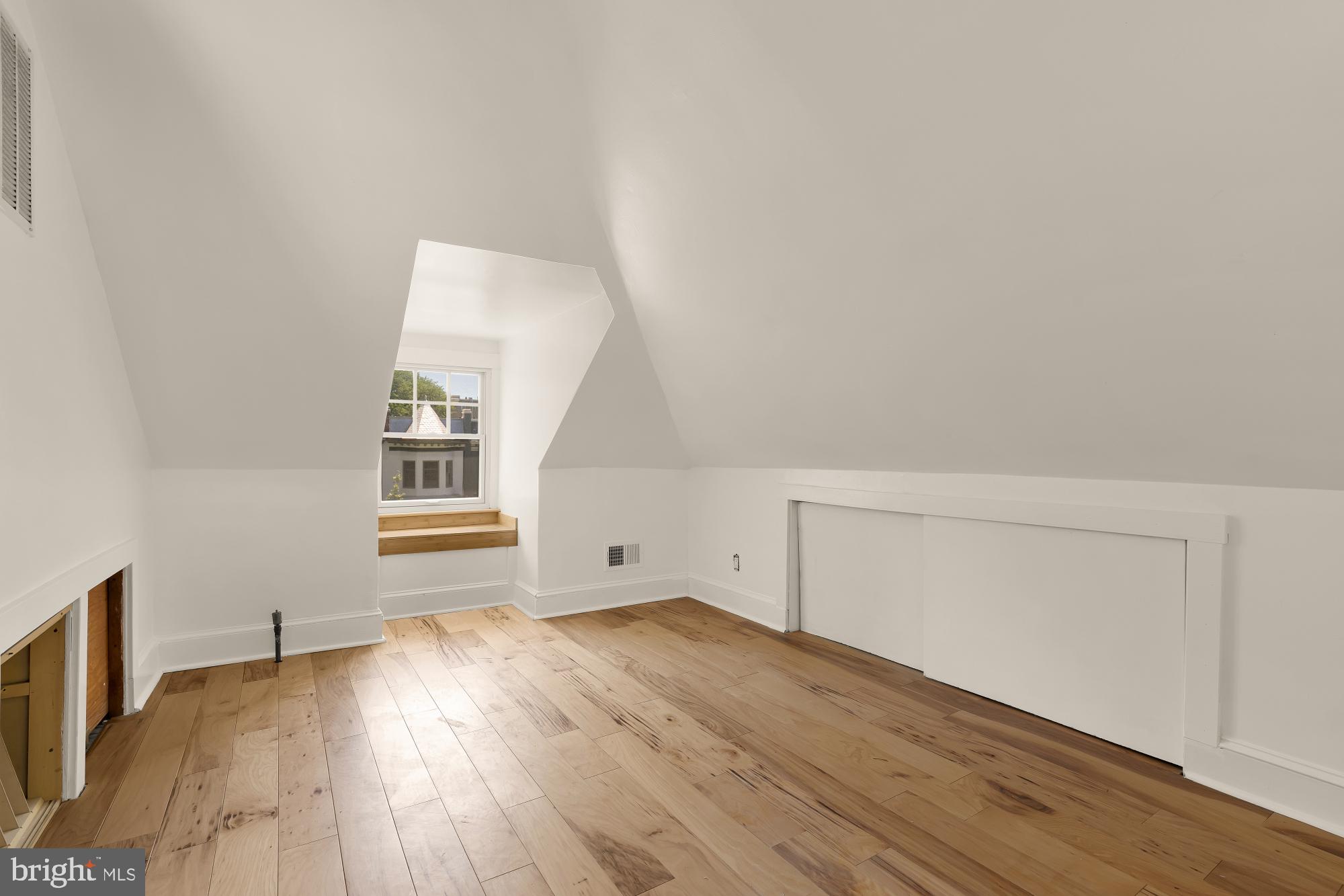 MOUNT PLEASANT - Residential