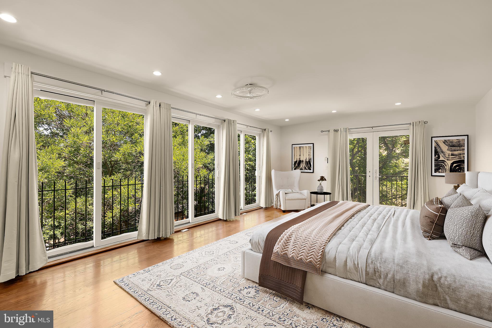 MOUNT PLEASANT - Residential