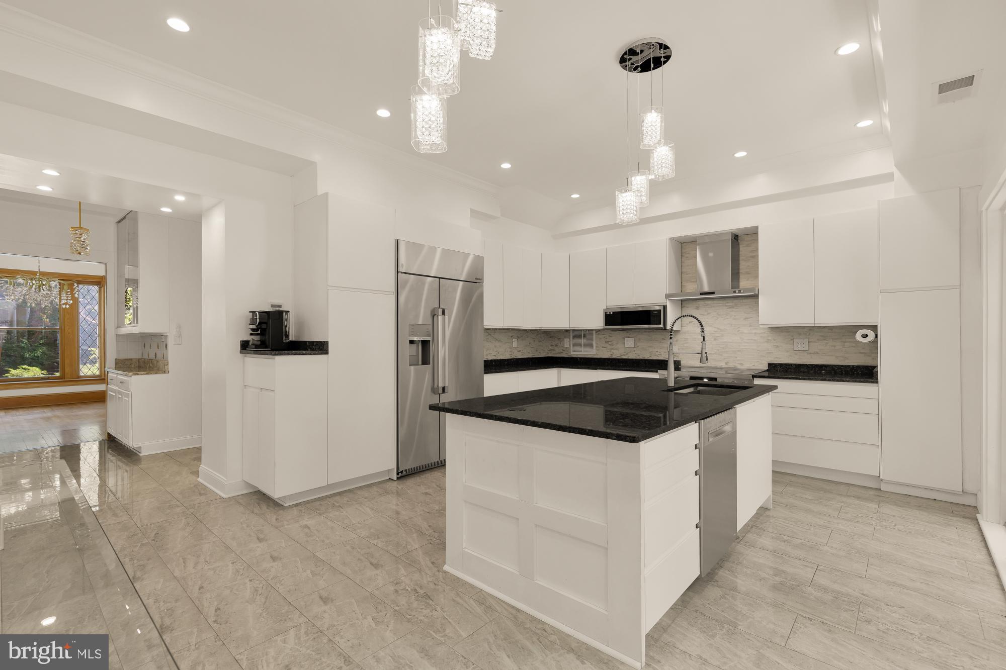 MOUNT PLEASANT - Residential
