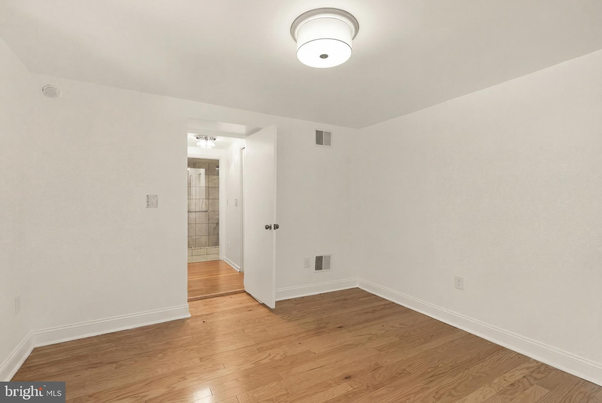 MOUNT PLEASANT - Residential