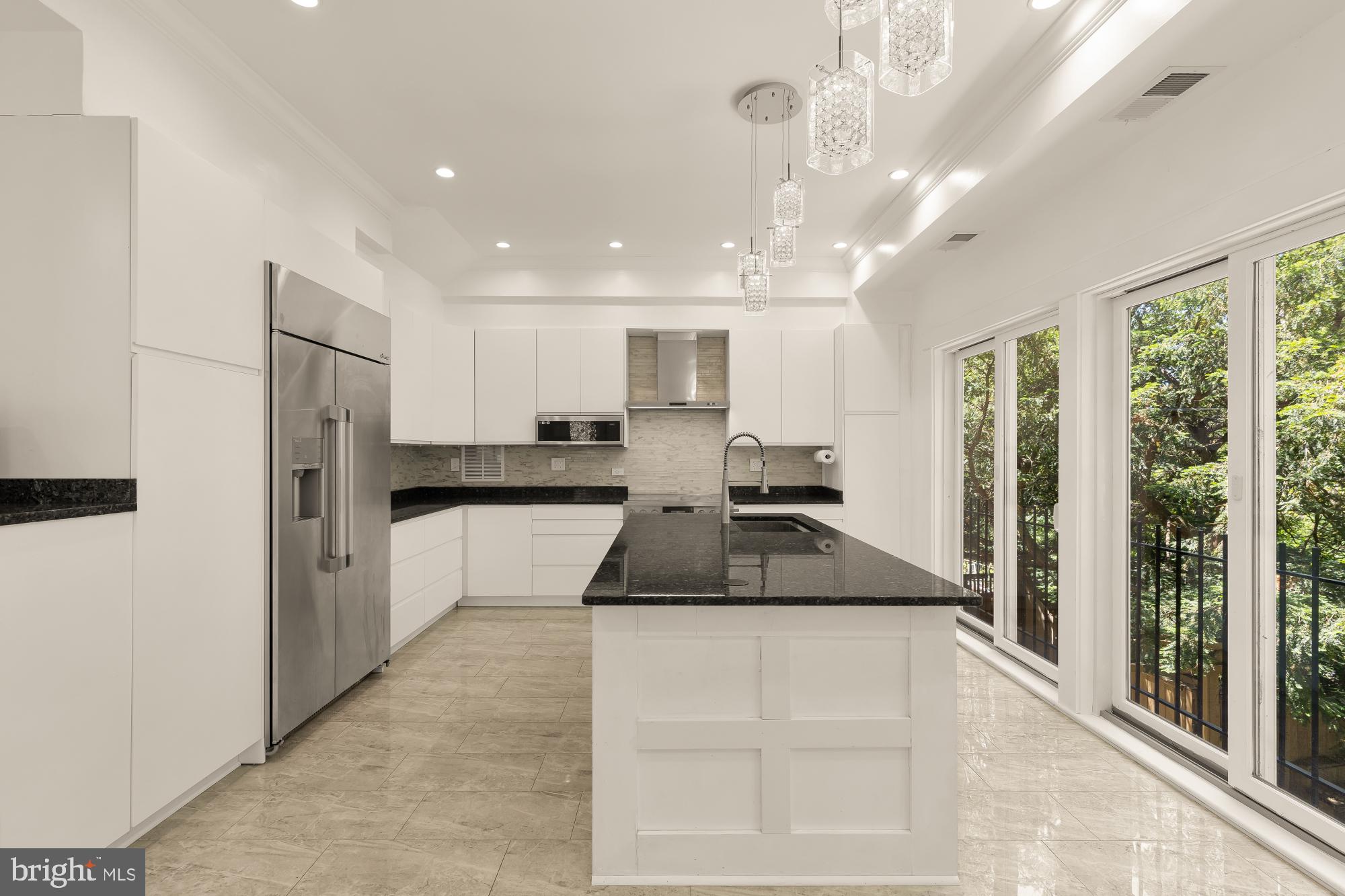 MOUNT PLEASANT - Residential