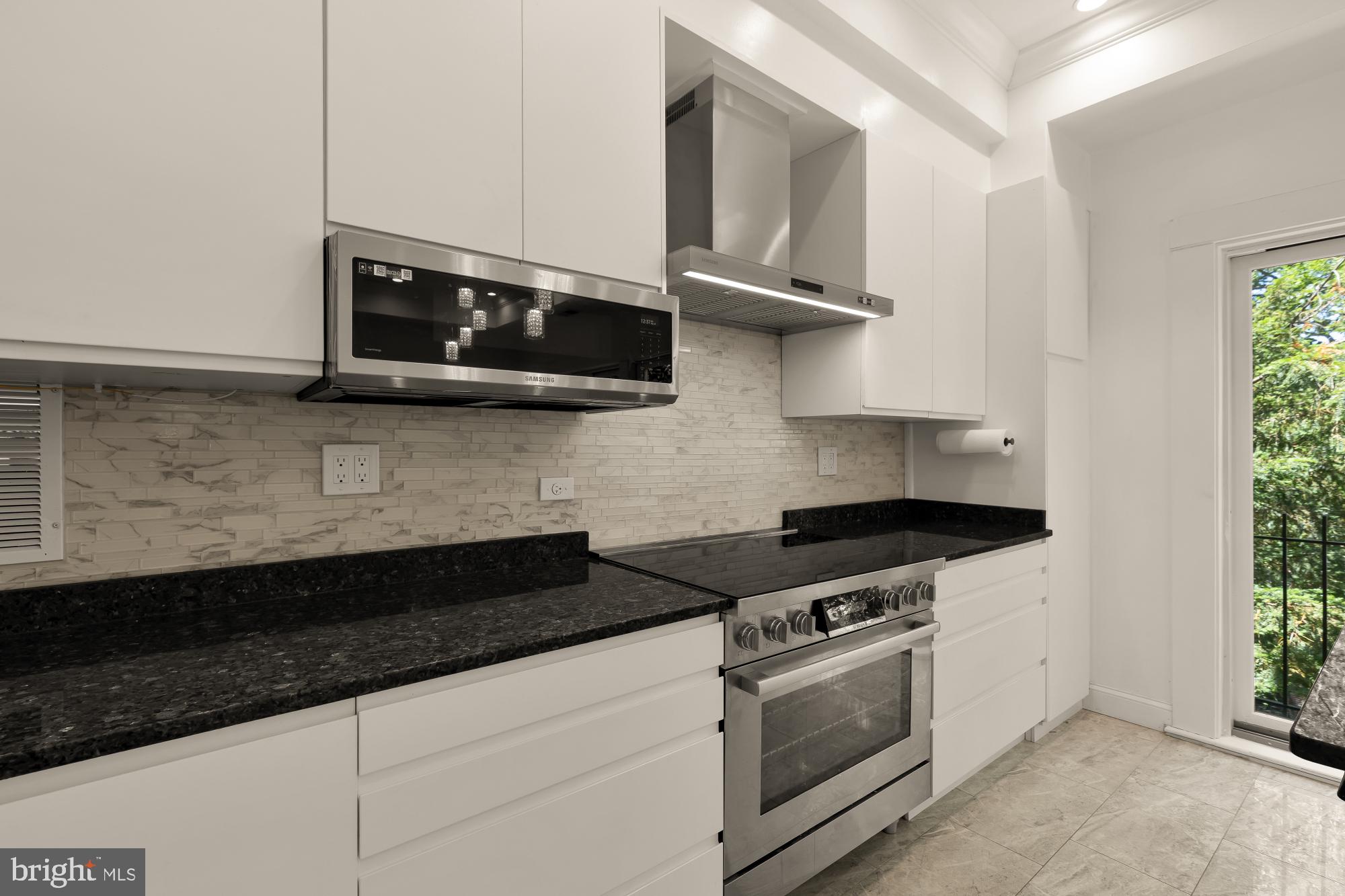 MOUNT PLEASANT - Residential