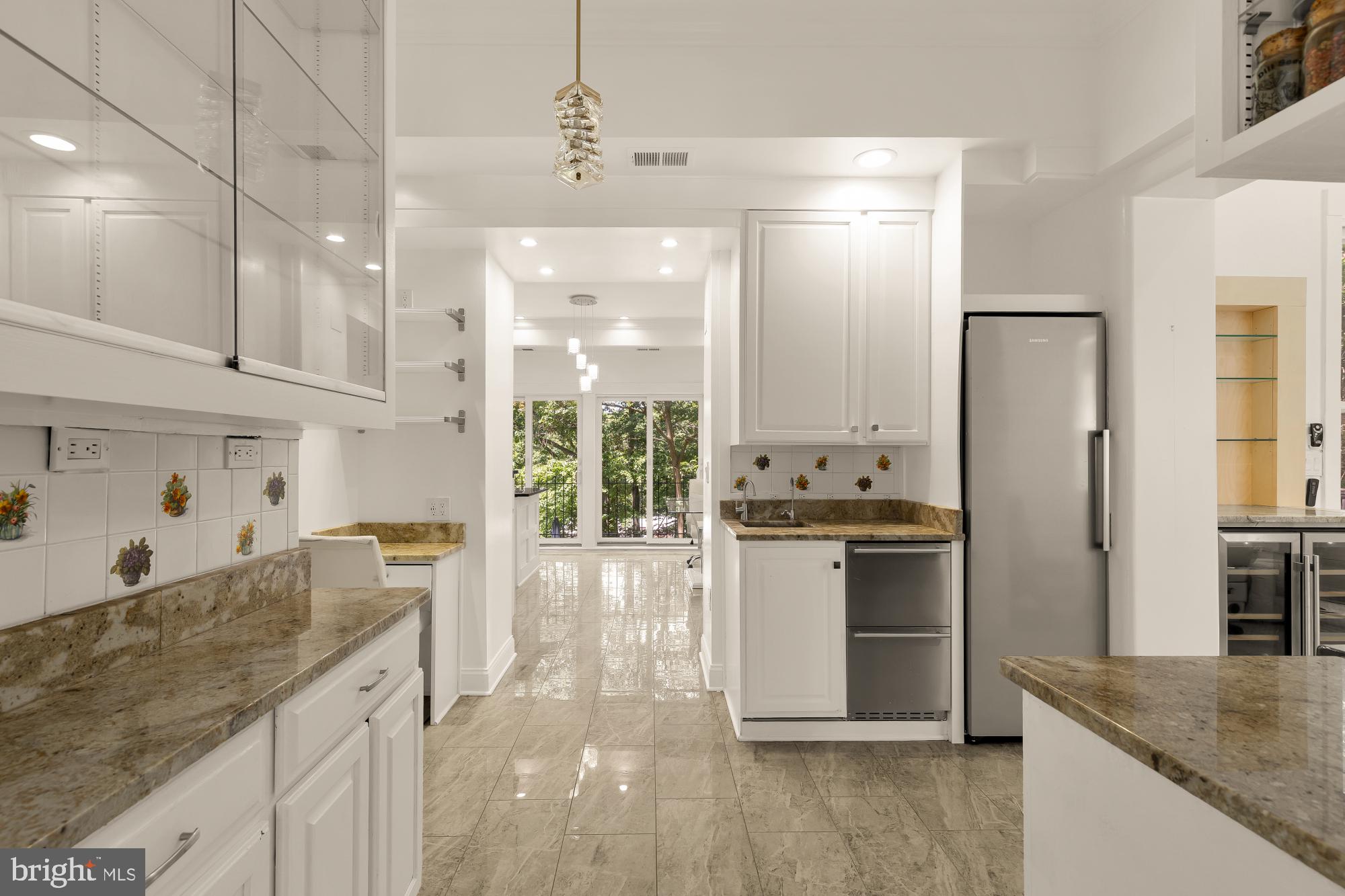 MOUNT PLEASANT - Residential