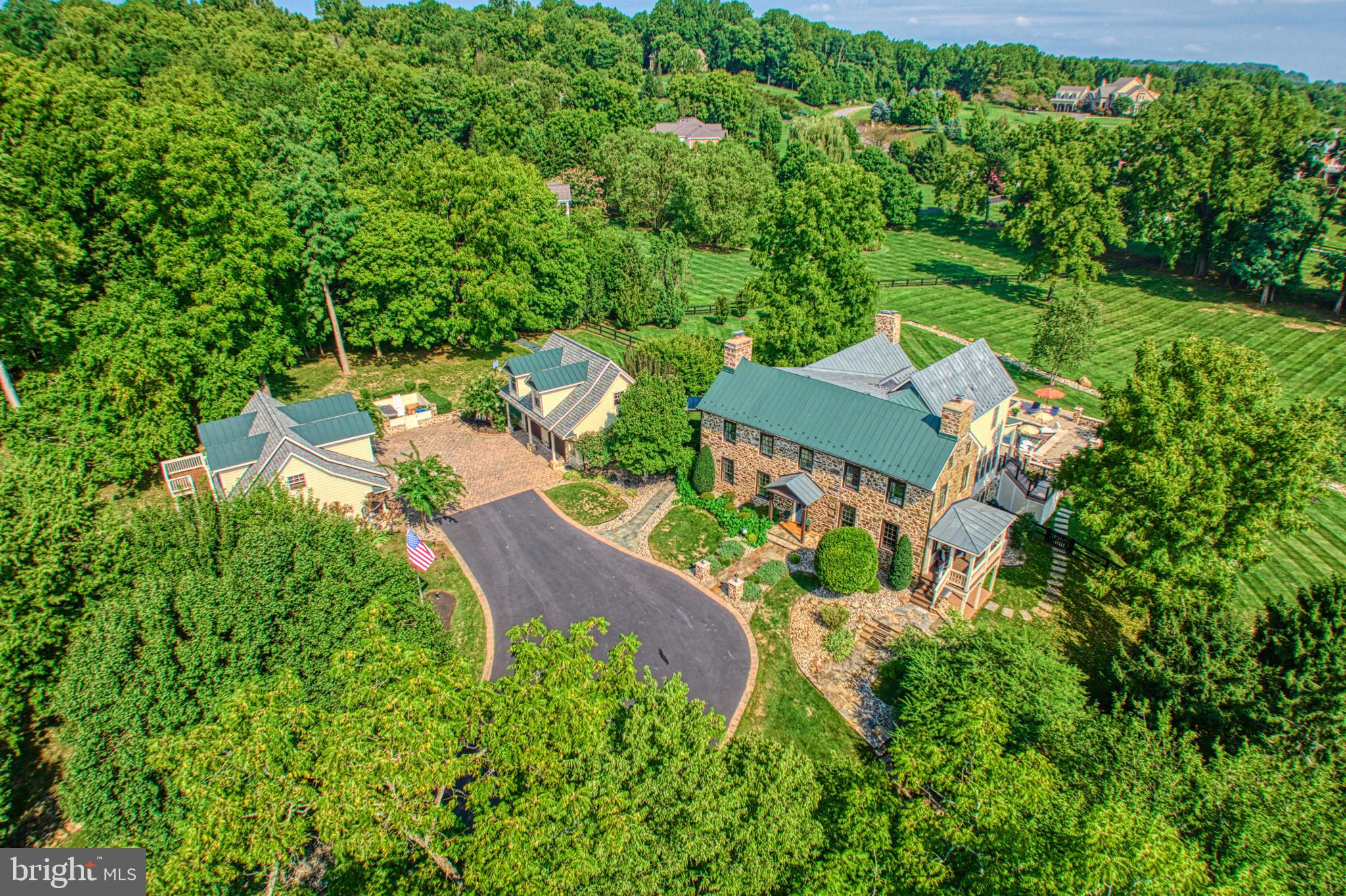 BEACON HILL - Residential