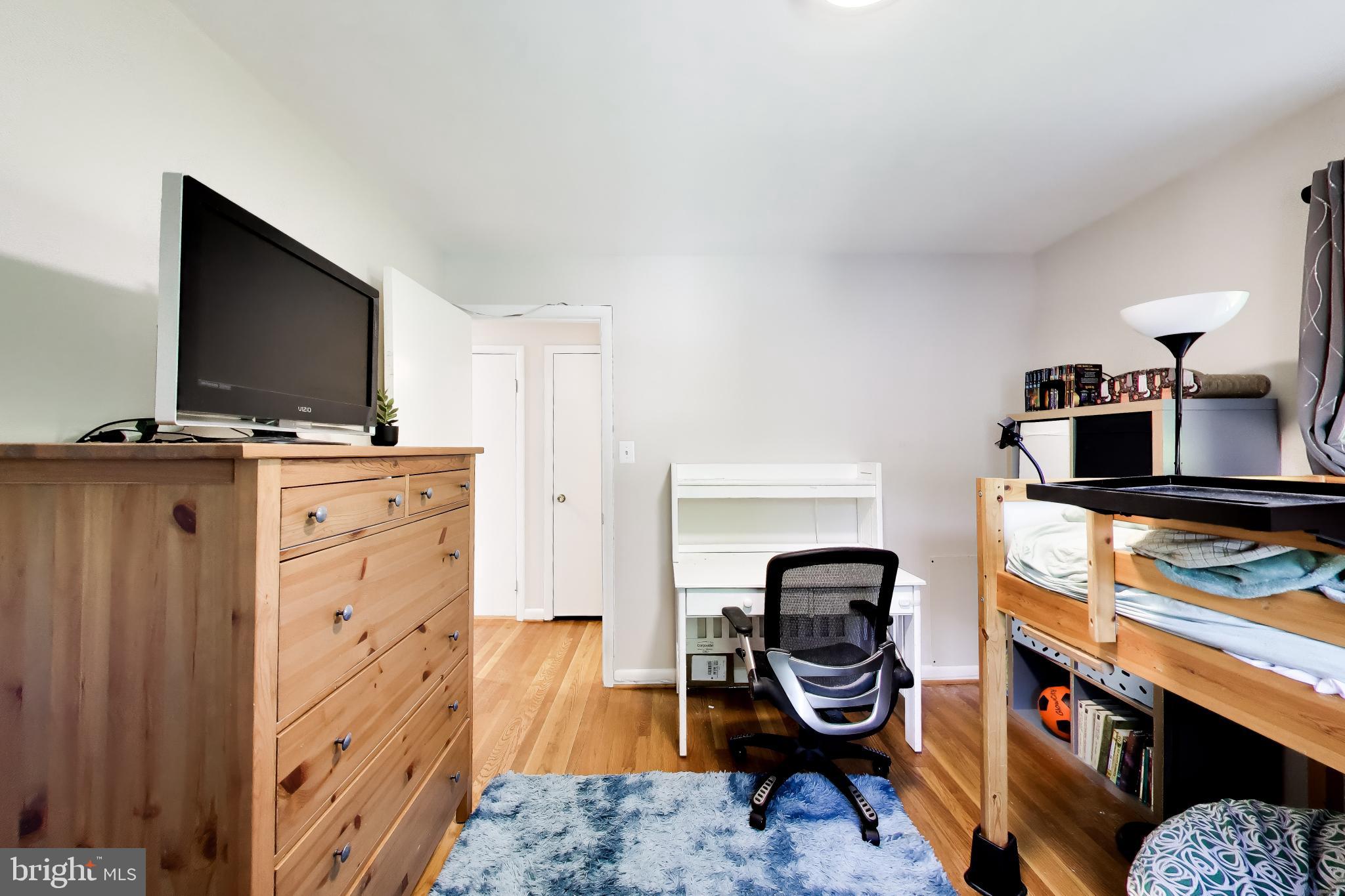 GREENBRIER KNOLLS - Residential