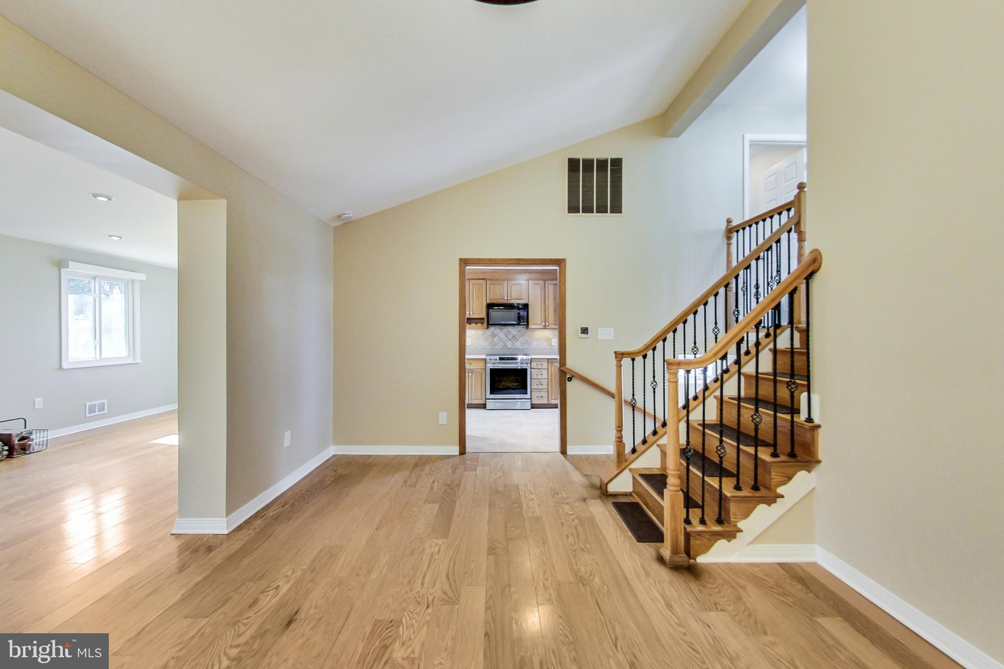 KENSINGTON KNOLLS - Residential