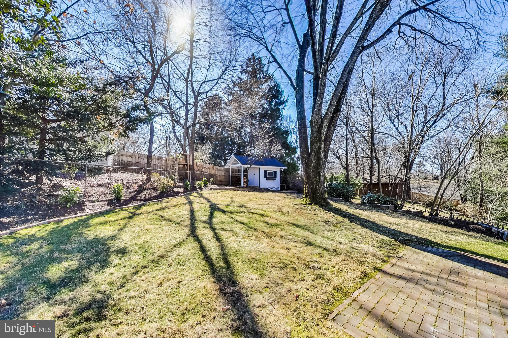 KENSINGTON KNOLLS - Residential