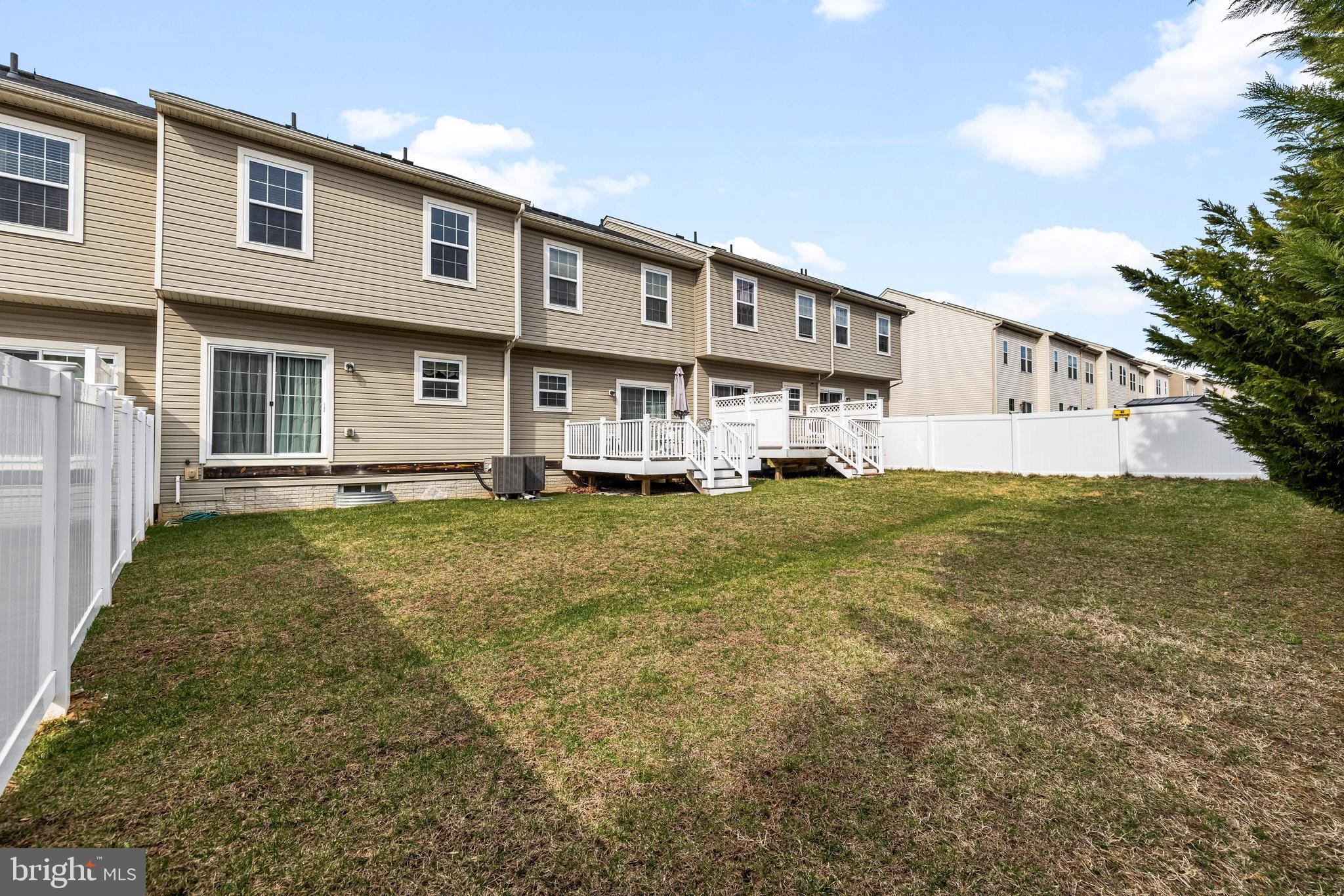 MAGNOLIA LANDING - Residential