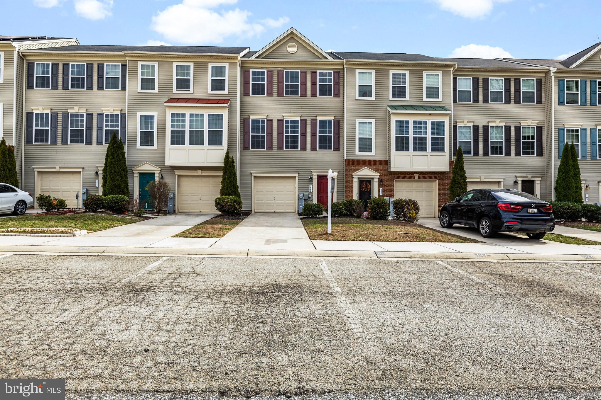 MAGNOLIA LANDING - Residential