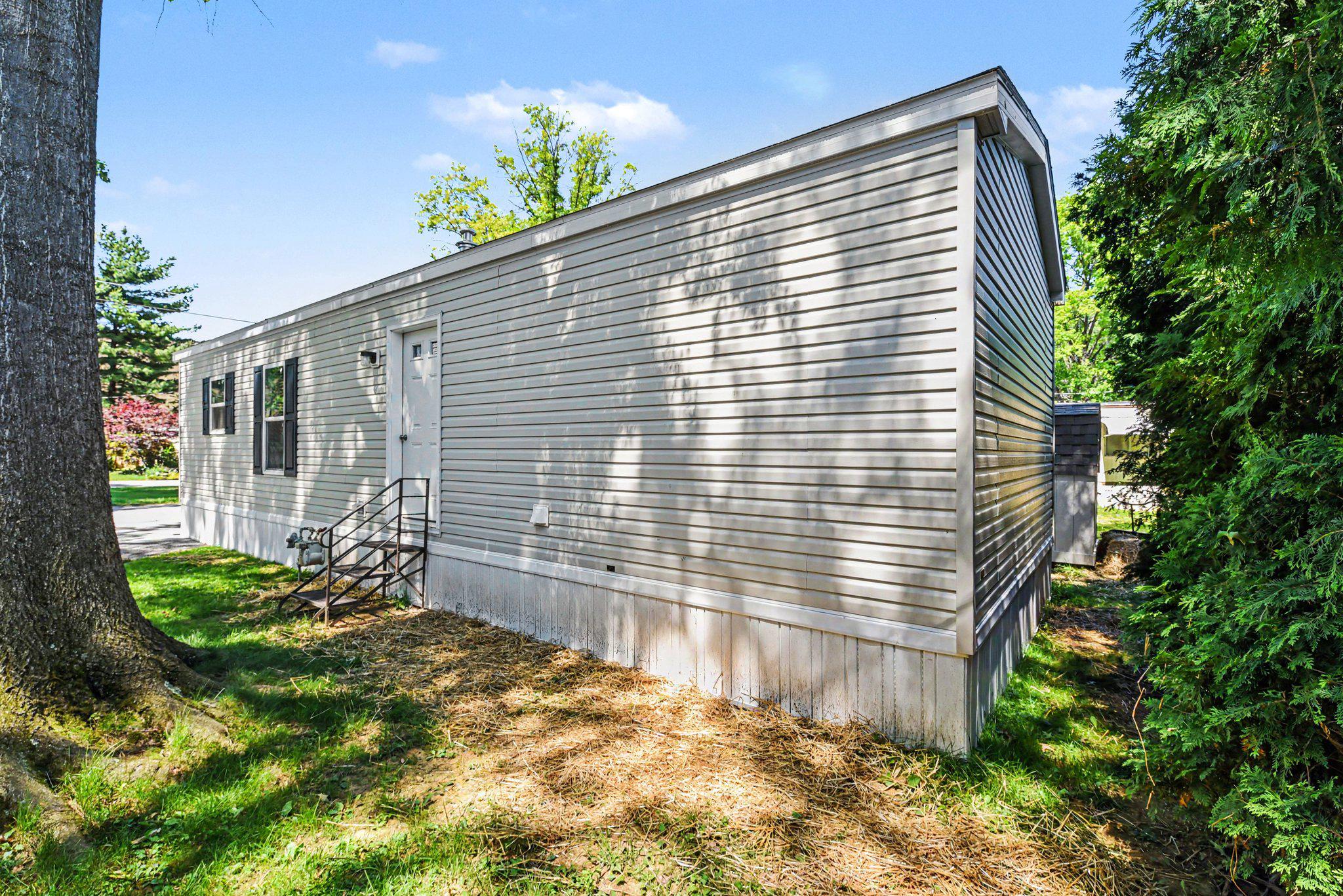 BRANDY LANE 55+ MOBILE HOME COMMUNITY - Residential