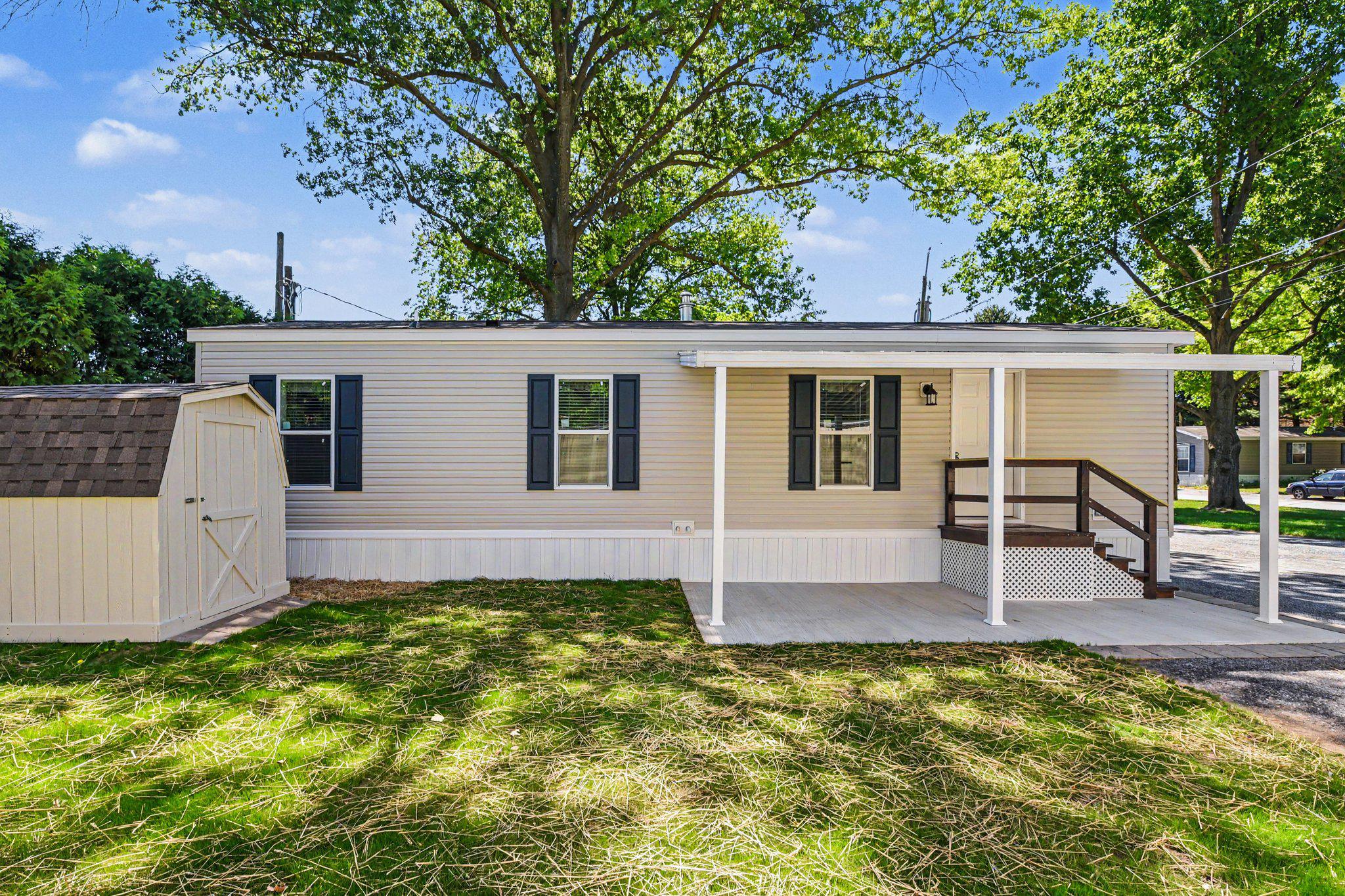 BRANDY LANE 55+ MOBILE HOME COMMUNITY - Residential