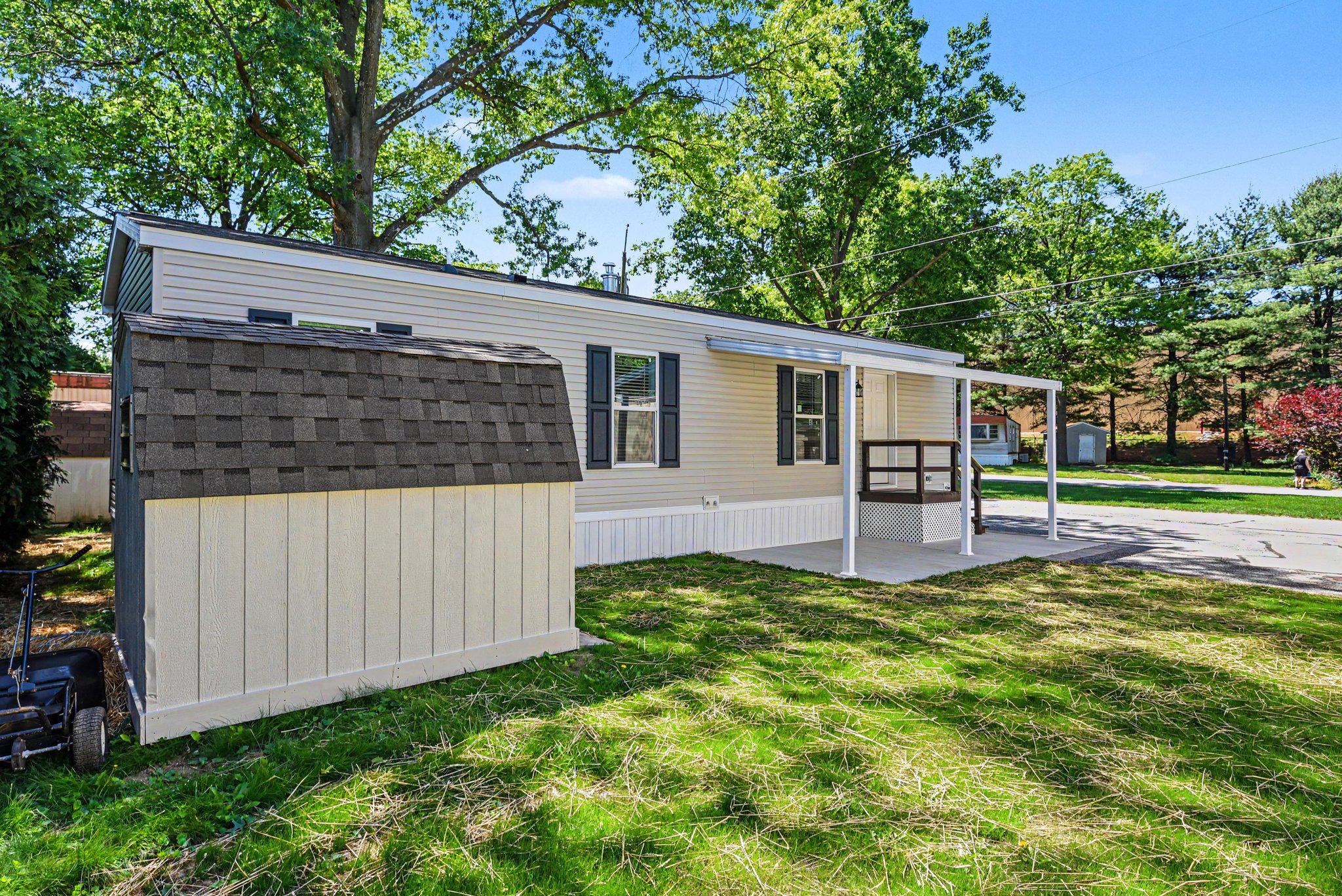 BRANDY LANE 55+ MOBILE HOME COMMUNITY - Residential