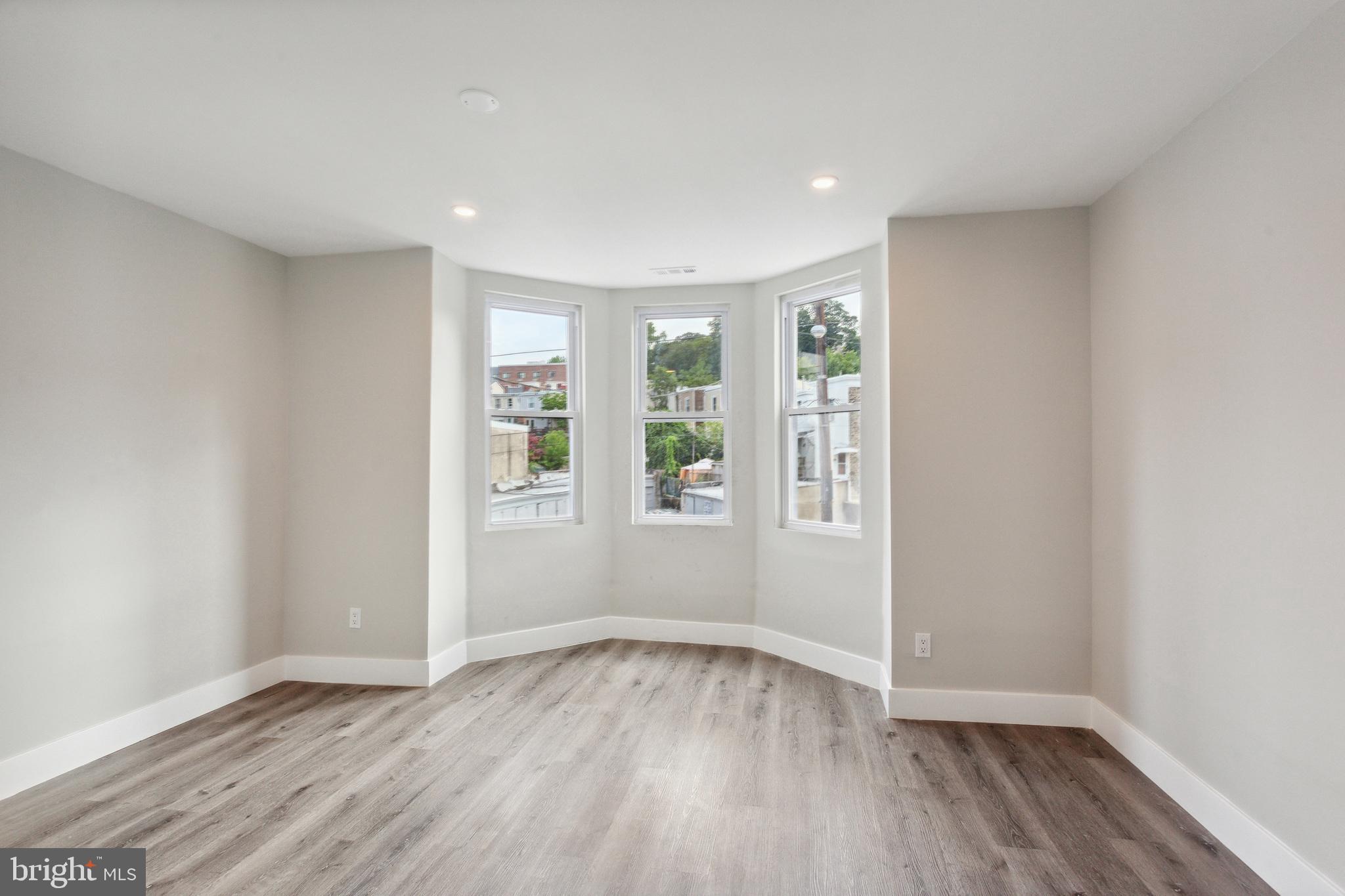 MANAYUNK - Residential