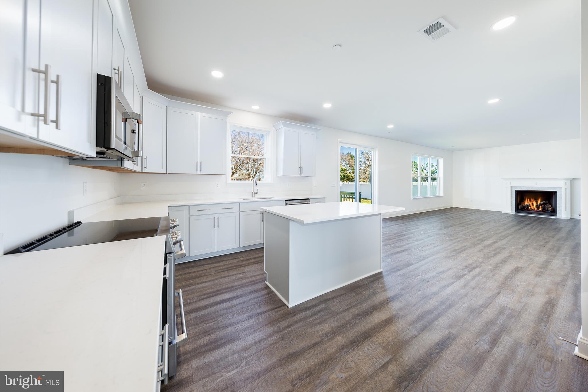 CLOVERFIELDS - Residential