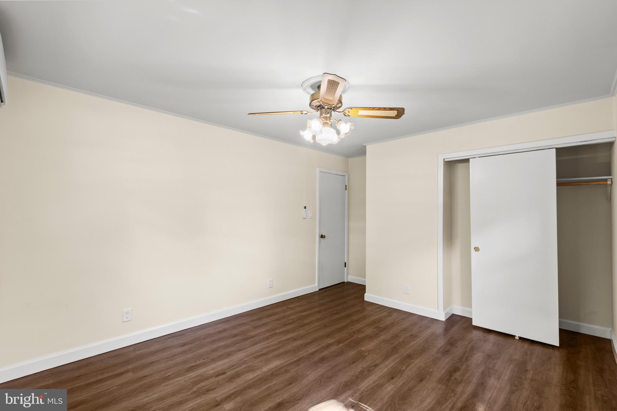 BAREFOOT ACRES - Residential
