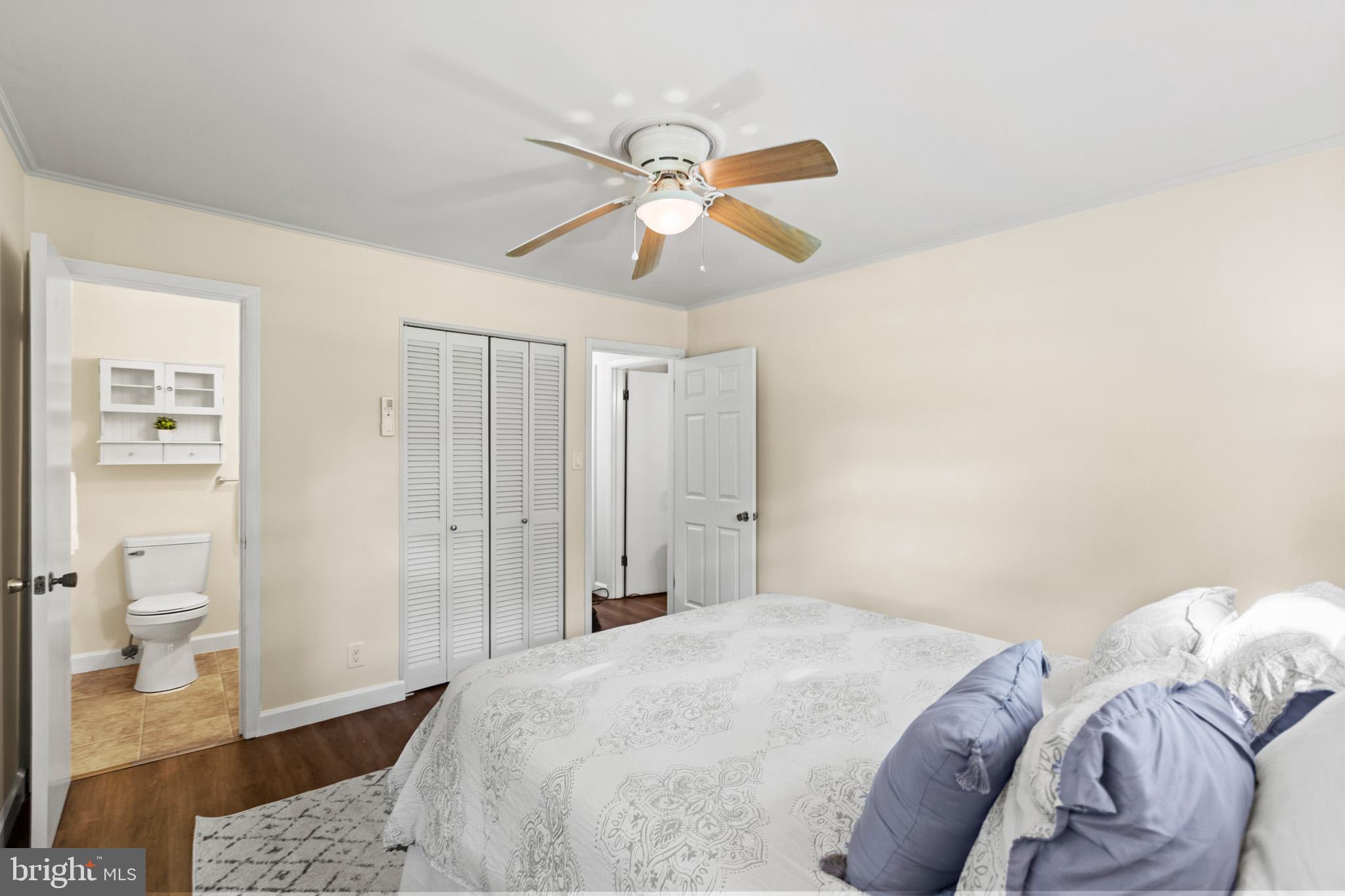 BAREFOOT ACRES - Residential