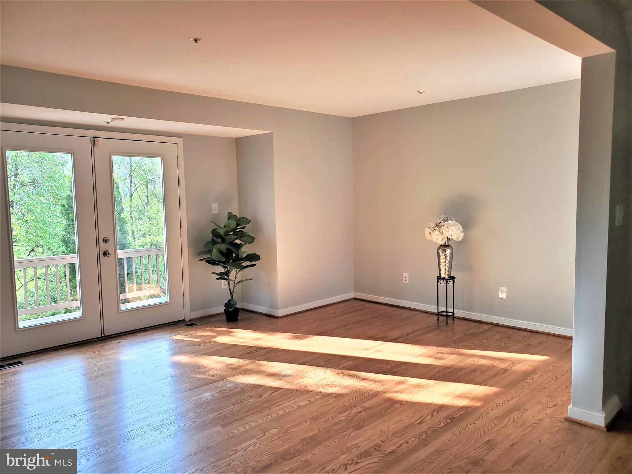 ROCKCREST - Residential Lease
