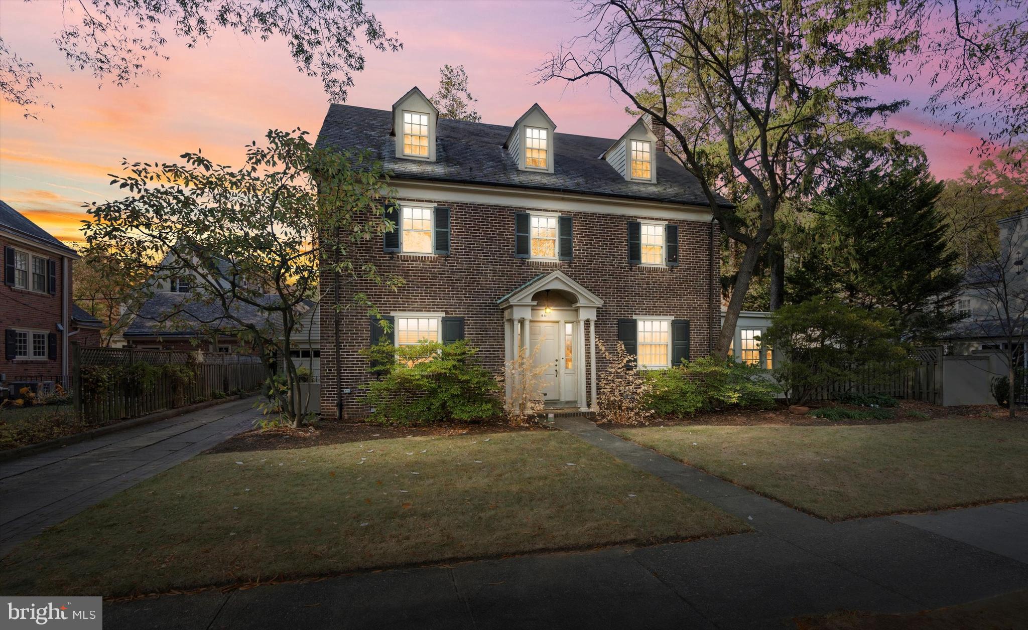 WAWASET PARK - Residential