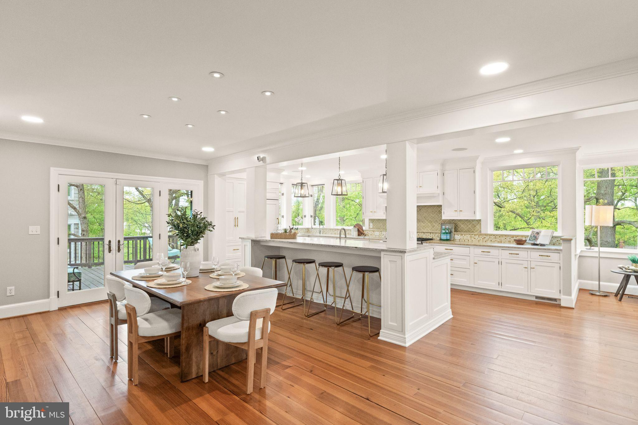 BEVERLY HILLS - Residential