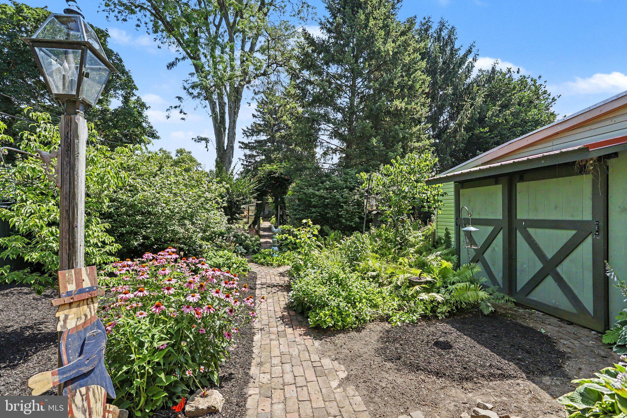 MAYTOWN - Residential