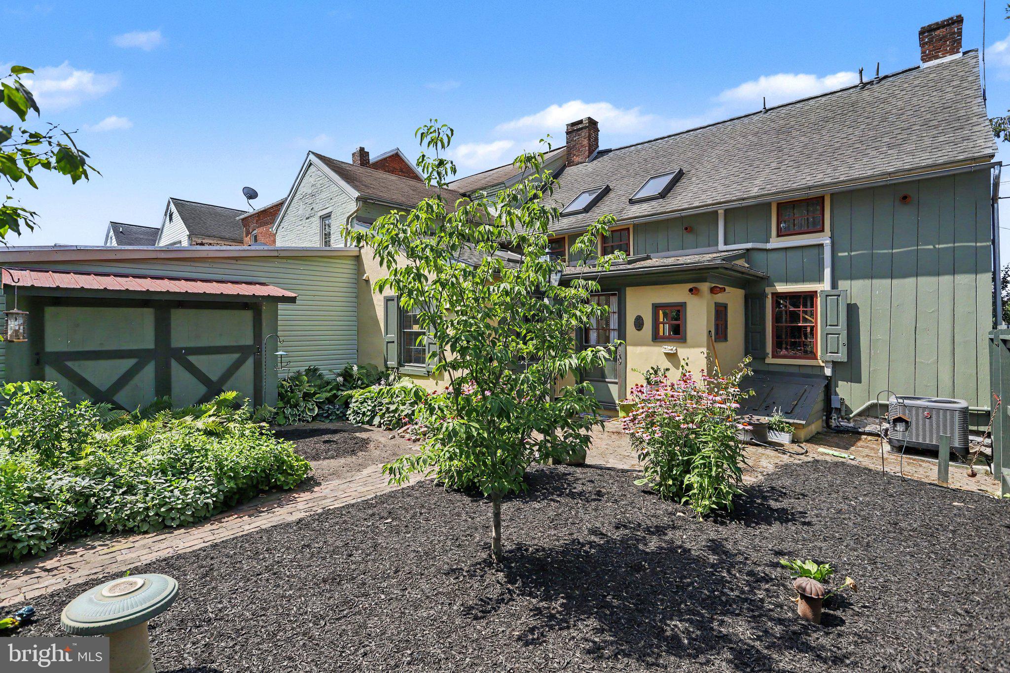MAYTOWN - Residential