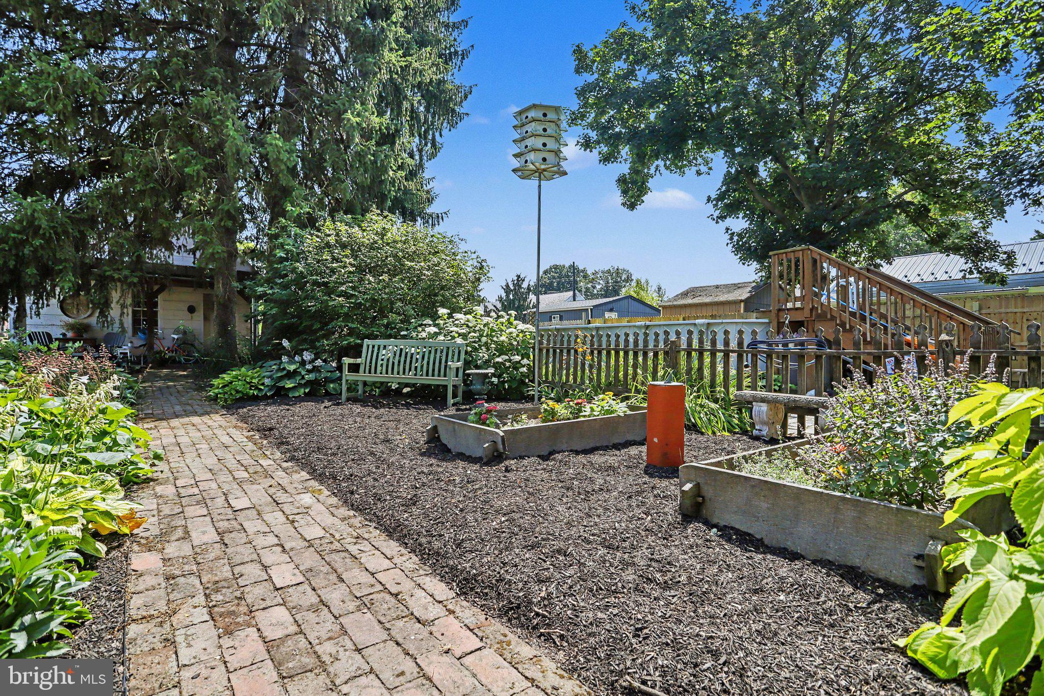 MAYTOWN - Residential