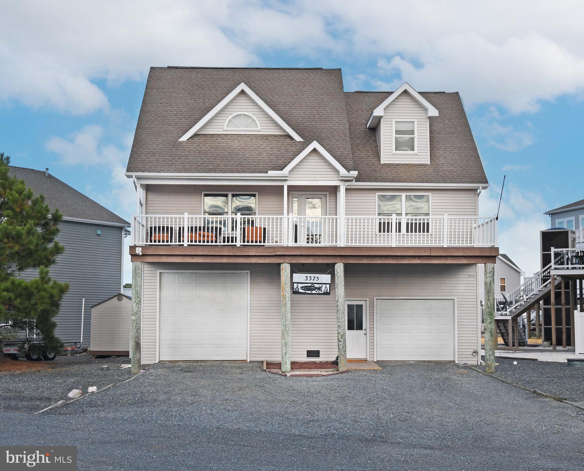 CAPTAIN'S COVE - Residential