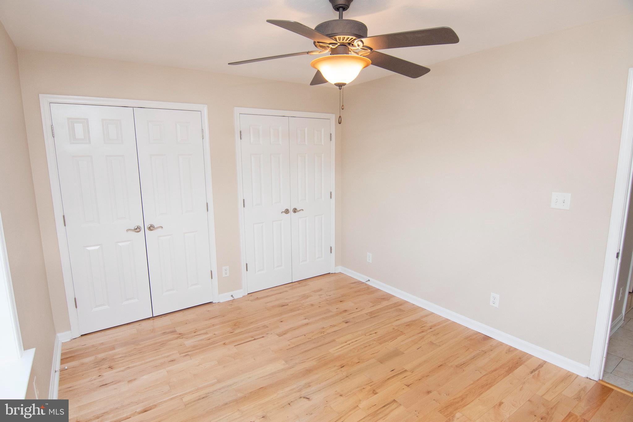 CAPTAIN'S COVE - Residential
