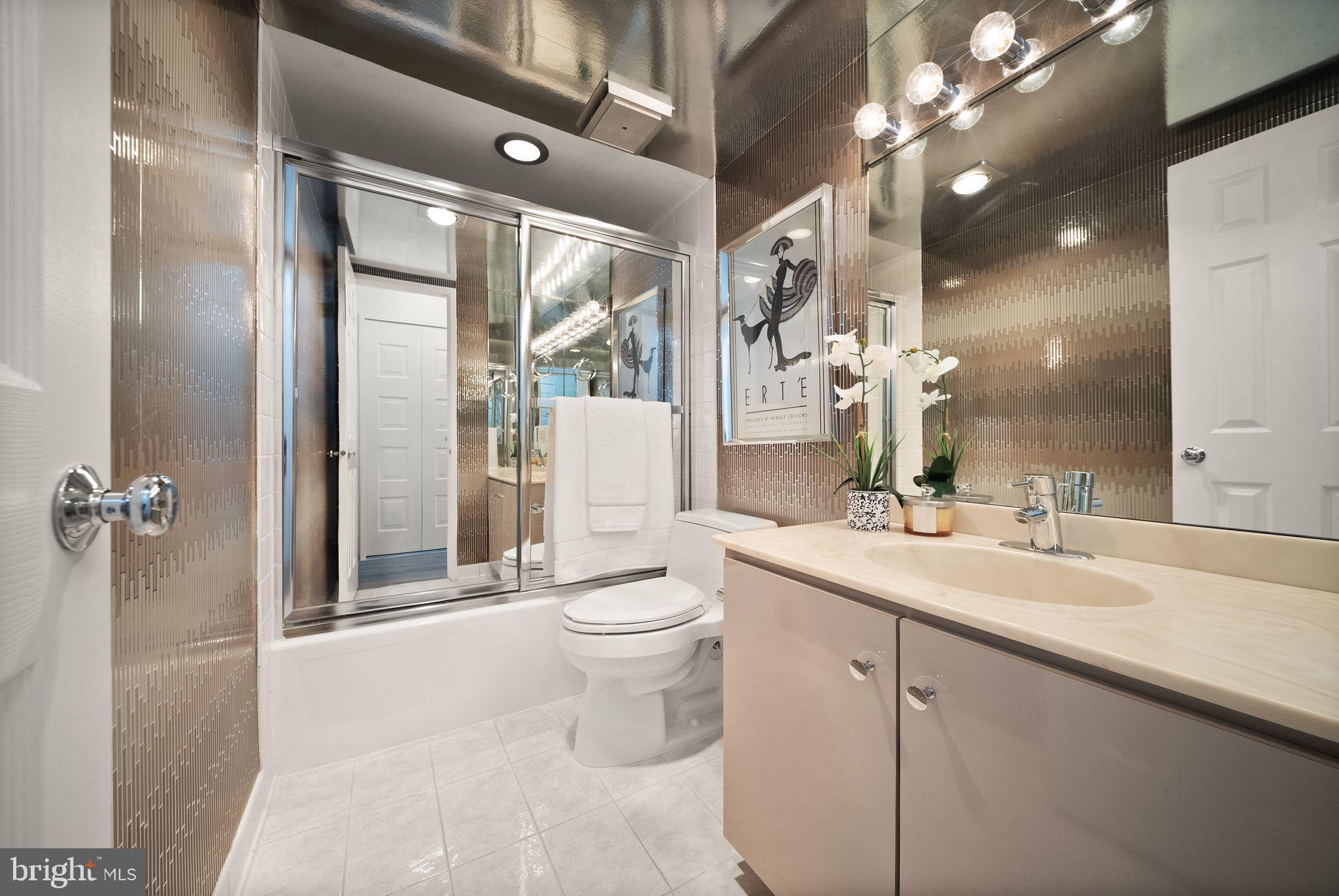 REGENCY AT MCLEAN - Residential