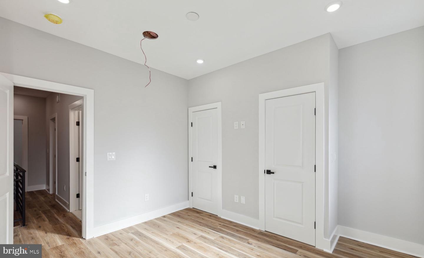 PORT RICHMOND - Residential