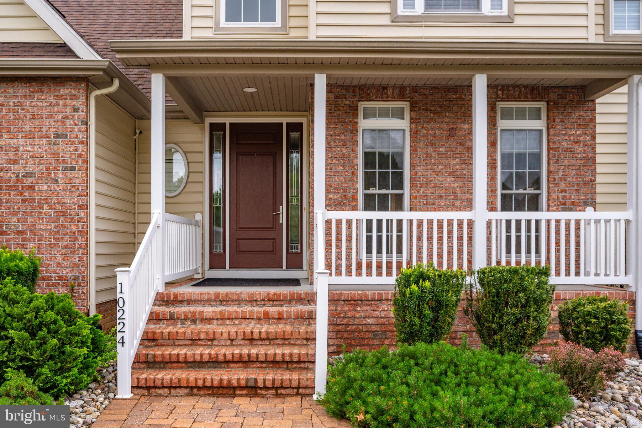BAYBERRY ESTATES - Residential