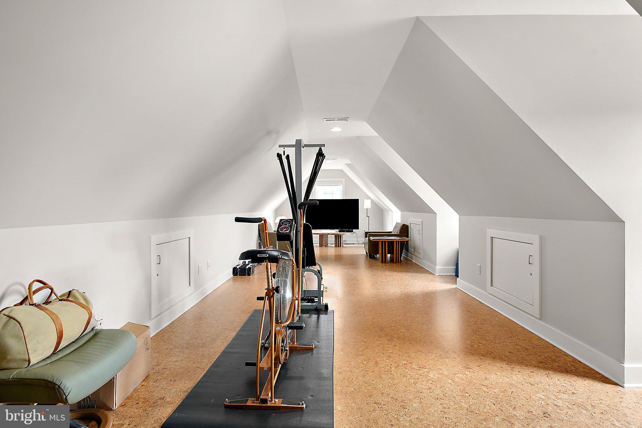 BAYBERRY ESTATES - Residential