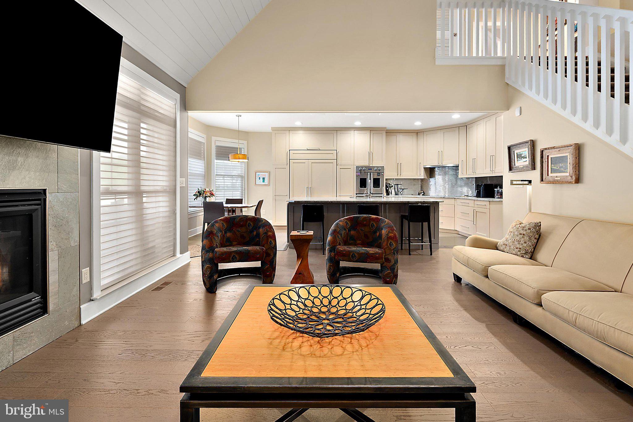 BAYBERRY ESTATES - Residential