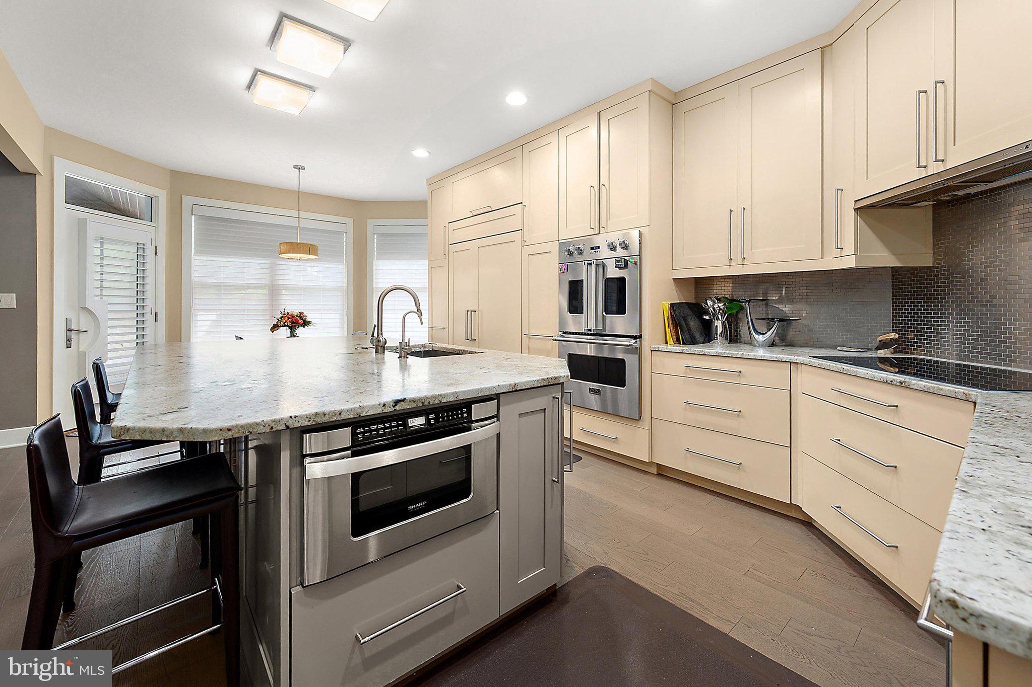BAYBERRY ESTATES - Residential