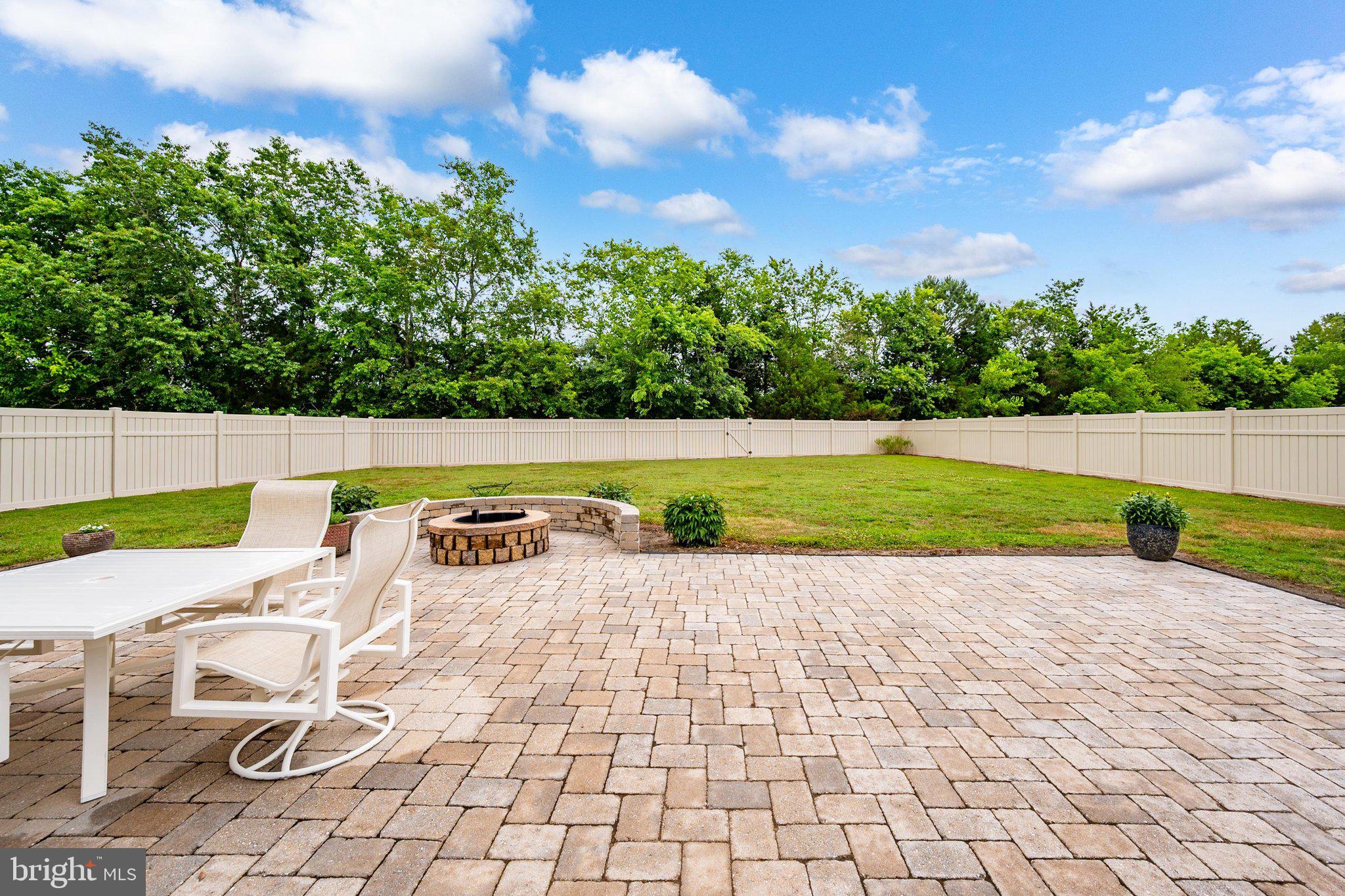 BAYBERRY ESTATES - Residential