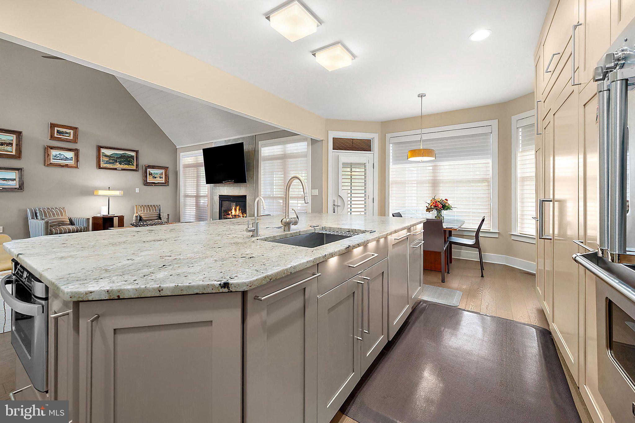 BAYBERRY ESTATES - Residential
