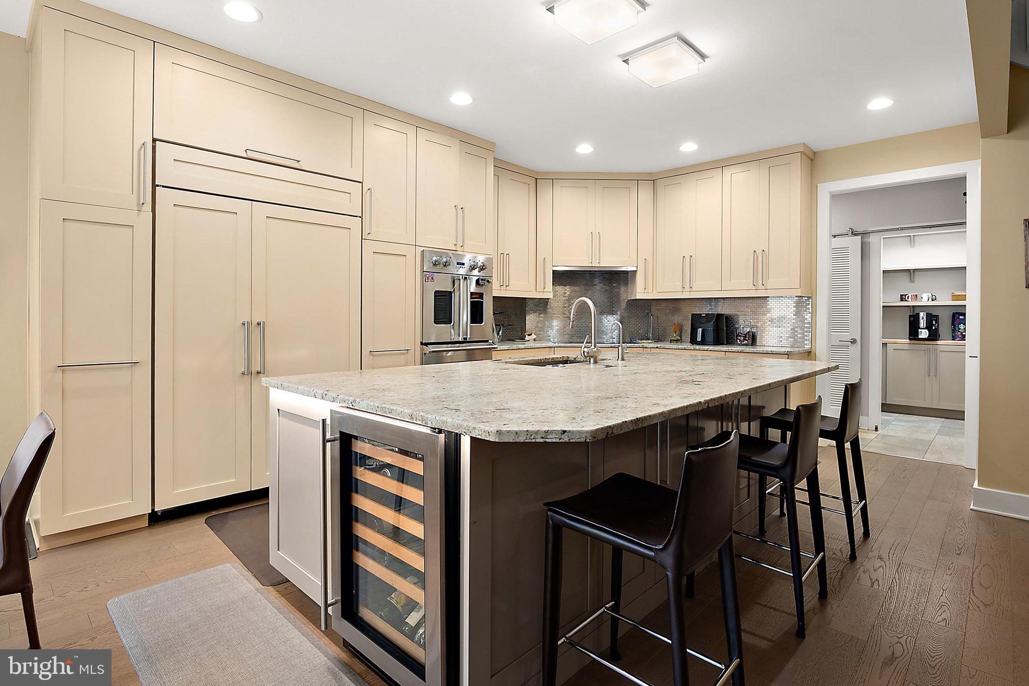 BAYBERRY ESTATES - Residential
