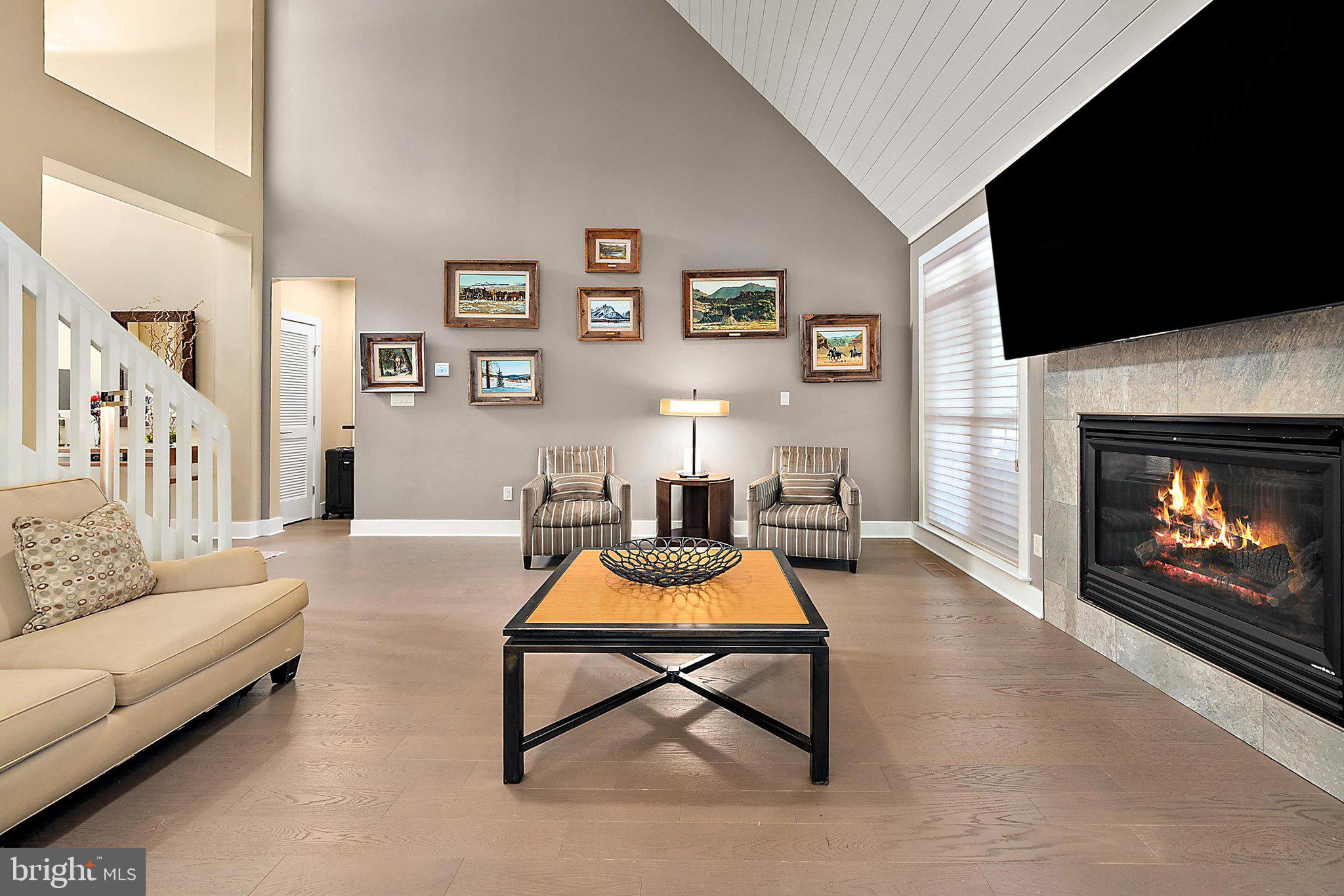 BAYBERRY ESTATES - Residential