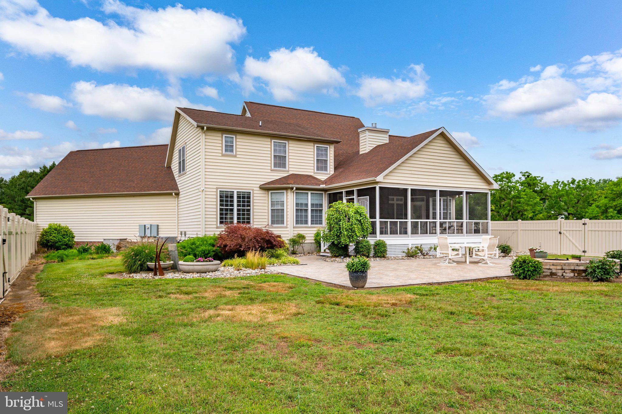 BAYBERRY ESTATES - Residential
