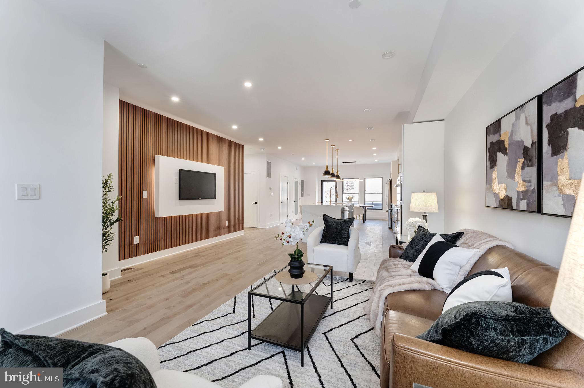 COLUMBIA HEIGHTS - Residential