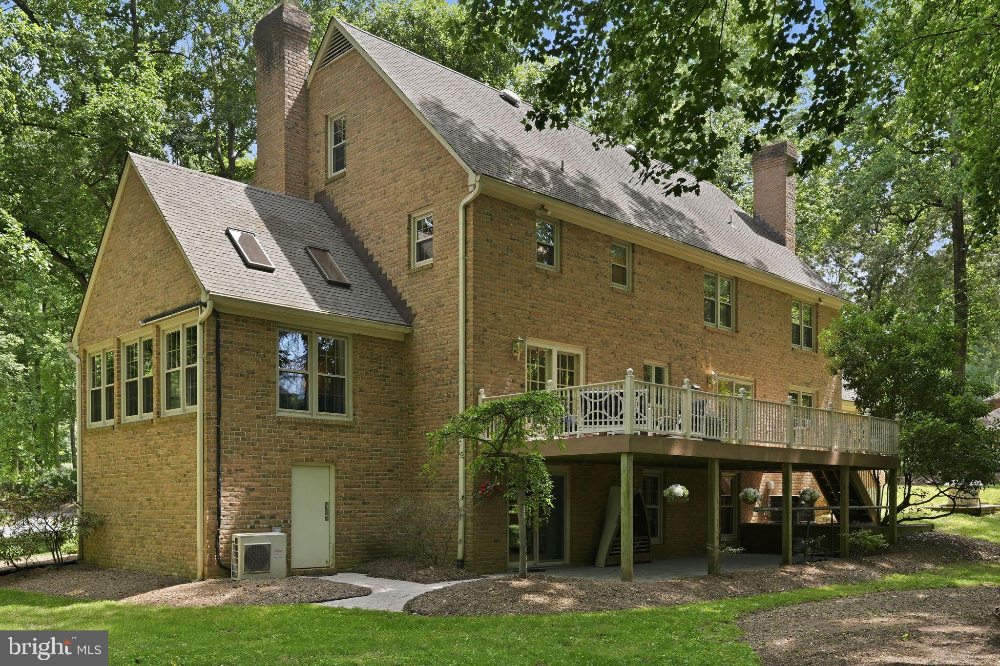 BELLEVIEW ESTATES - Residential